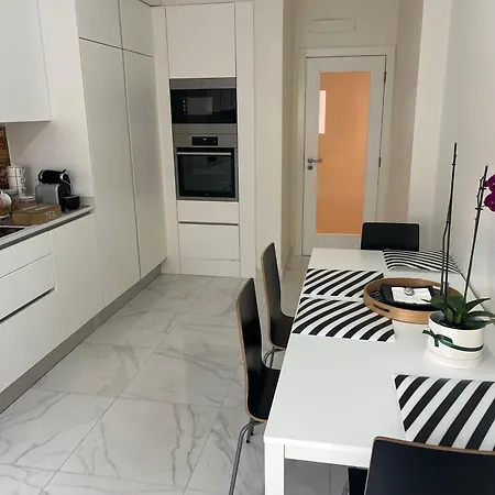 Homestay Modern Twin With A Balcony Montijo