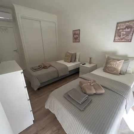 Modern Twin With A Balcony Kwatera prywatna *