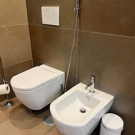 Modern Twin With A Balcony Проживание в семье Монтижу